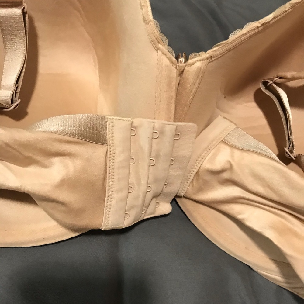 Full coverage bra - Picture 3 of 4